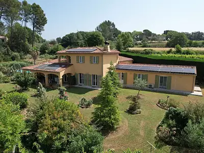 Maison, 195 m²