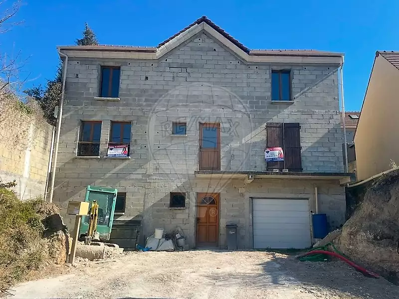 Maison, 180 m²