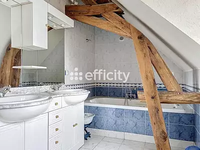 Maison, 257 m²