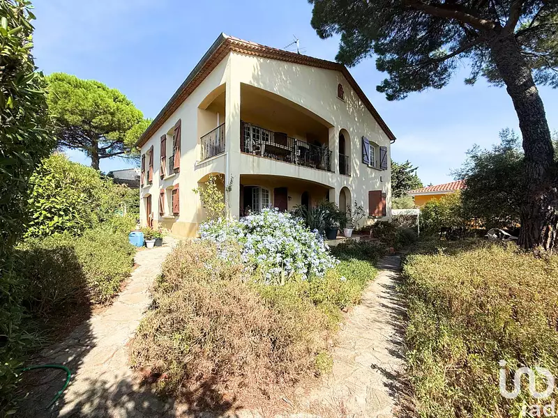 Maison, 226 m²