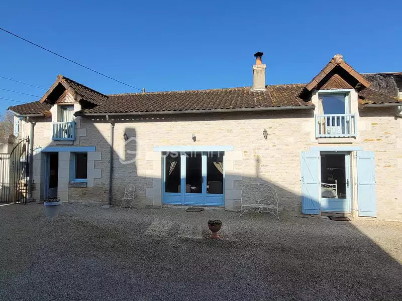 Maison, 245 m²