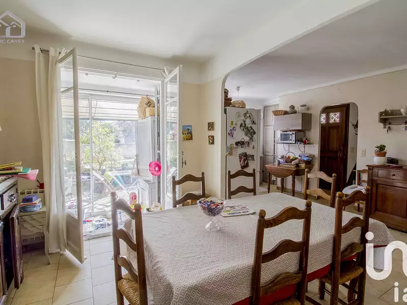 Maison, 305 m²