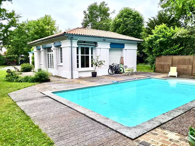 Maison, 204 m²