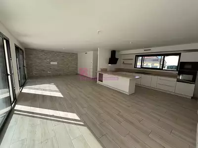 Maison, 142 m²