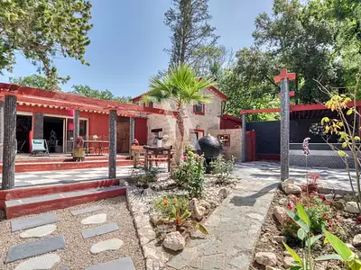 Maison, 398,84 m²