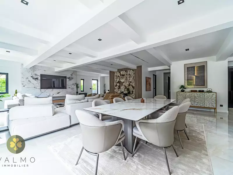 Maison, 315 m²