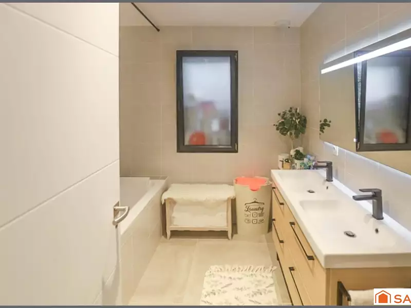 Maison, 229 m²