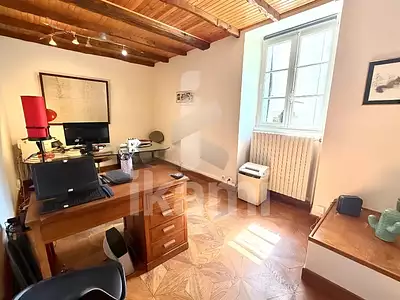 Immeuble, 329 m²