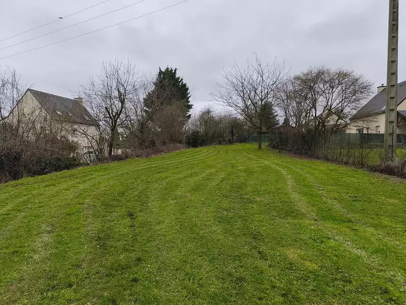 Terrain, 1 103 m²