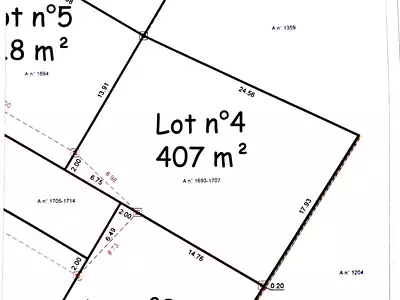 Terrain, 318 m²