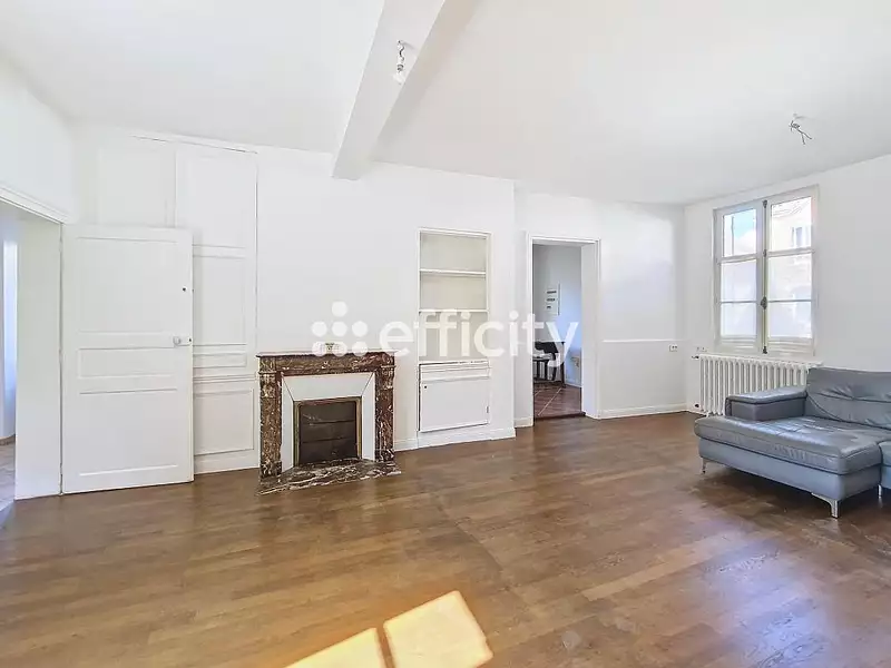 Maison, 220 m²