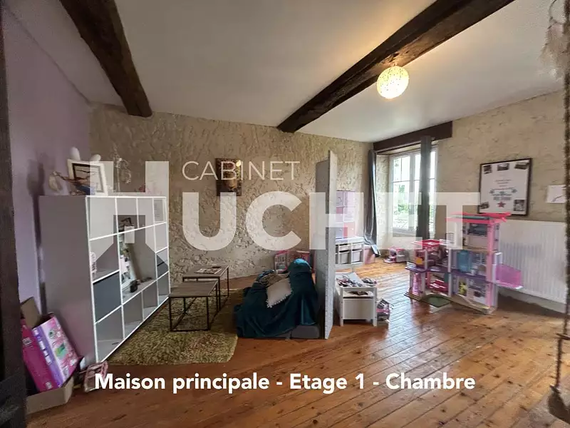 Maison, 644 m²