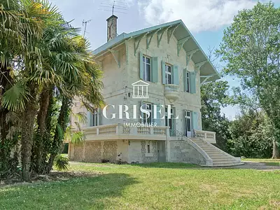 Maison, 268 m²