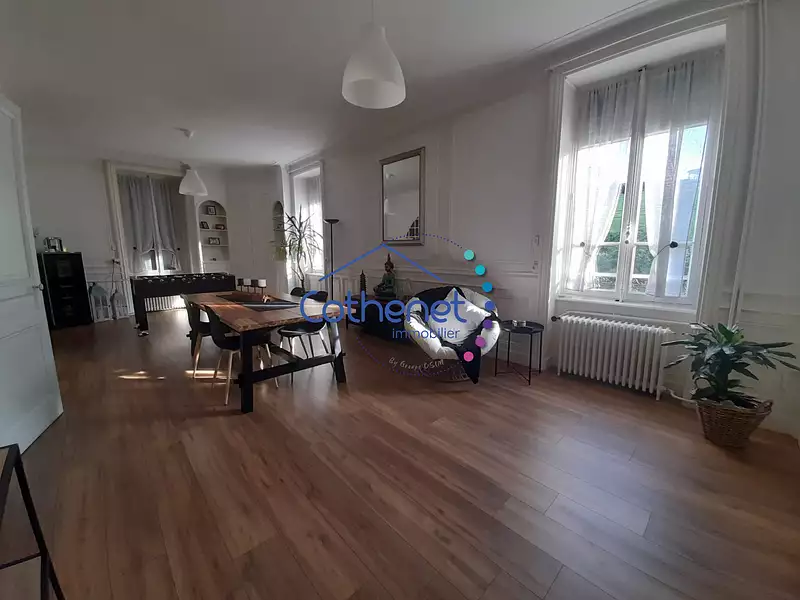 Maison, 270 m²