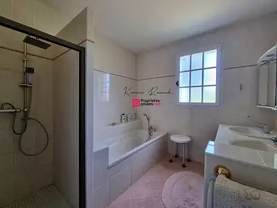 Maison, 174 m²