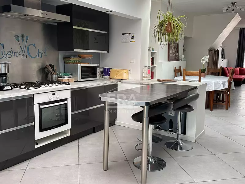 Maison, 201 m²