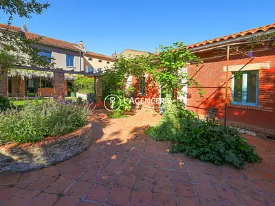Maison, 260 m²
