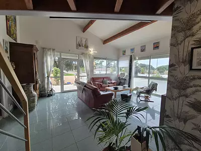 Maison, 230 m²