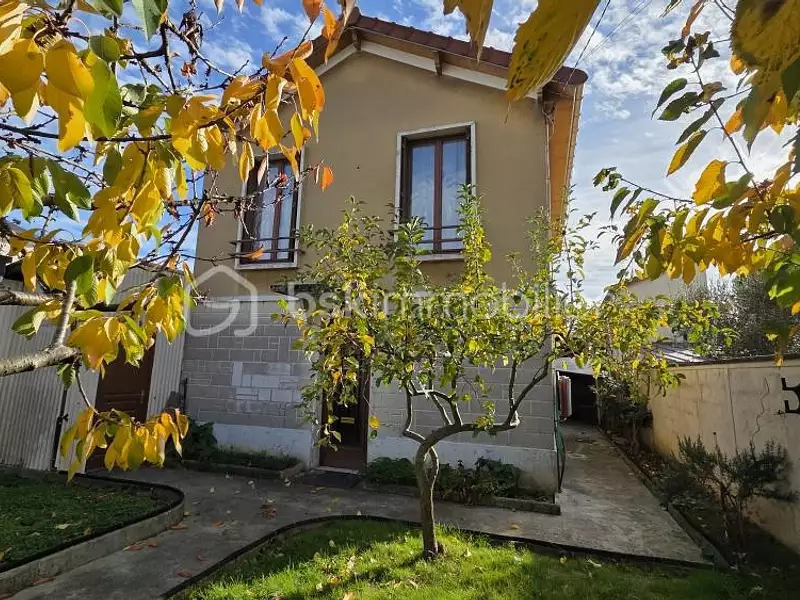 Maison, 84 m²