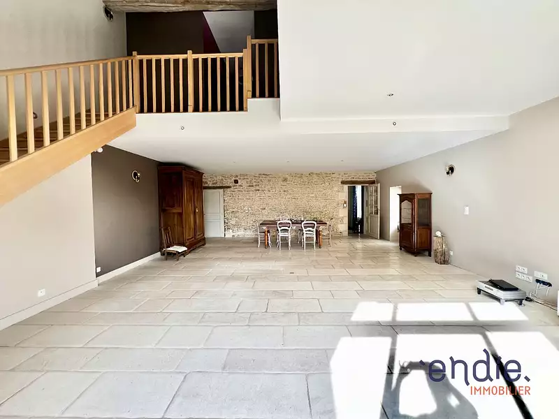 Maison, 258 m²
