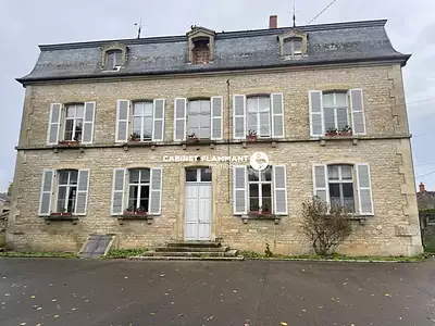 Maison, 278 m²