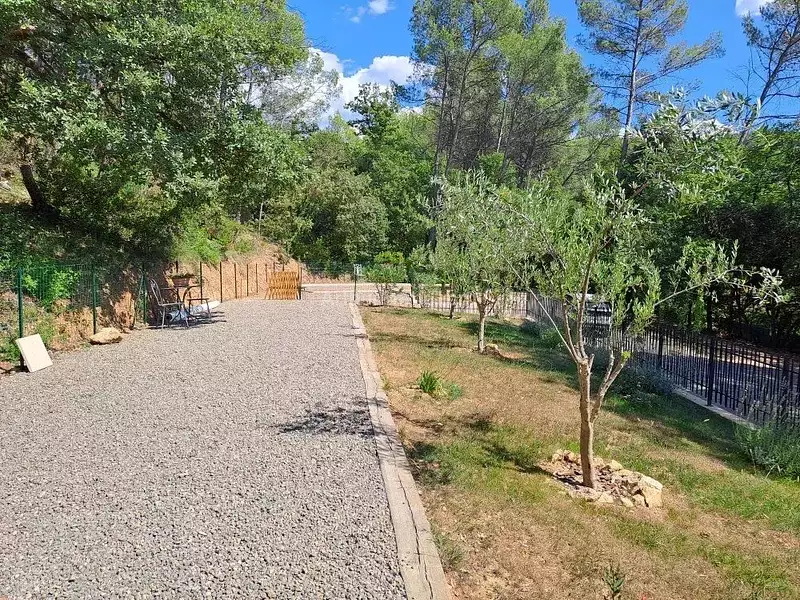 Maison, 240 m²