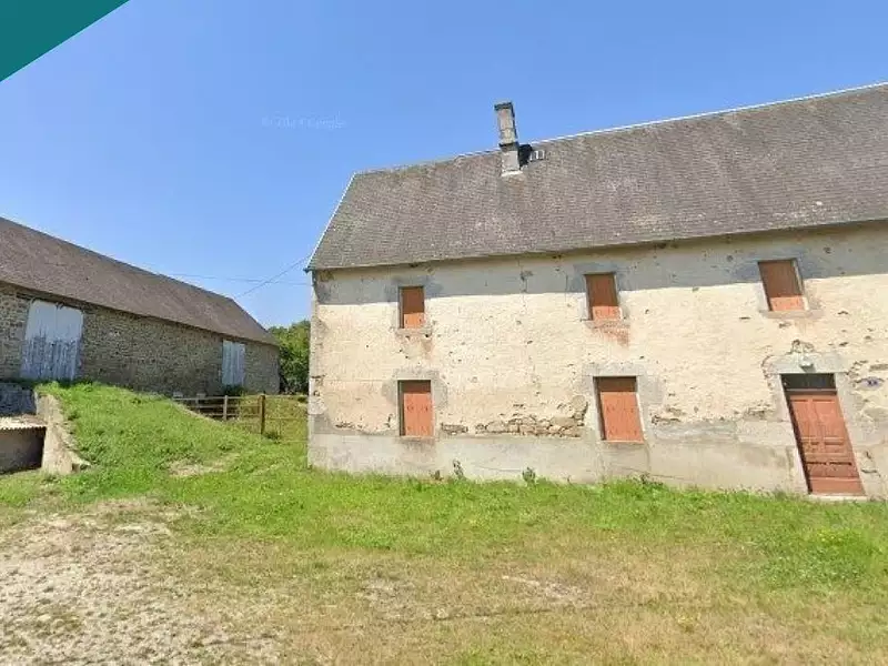 Maison, 1 920 m²