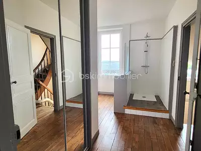 Maison, 215 m²