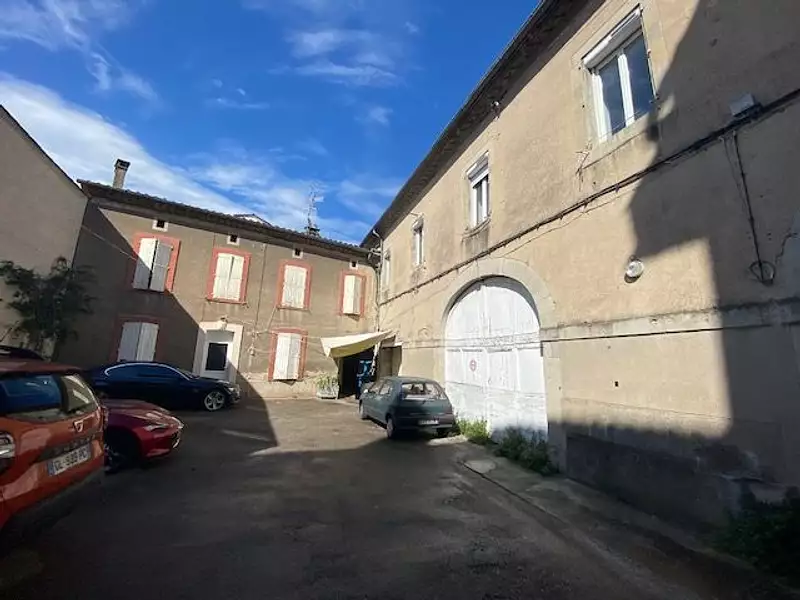 Immeuble, 570 m²
