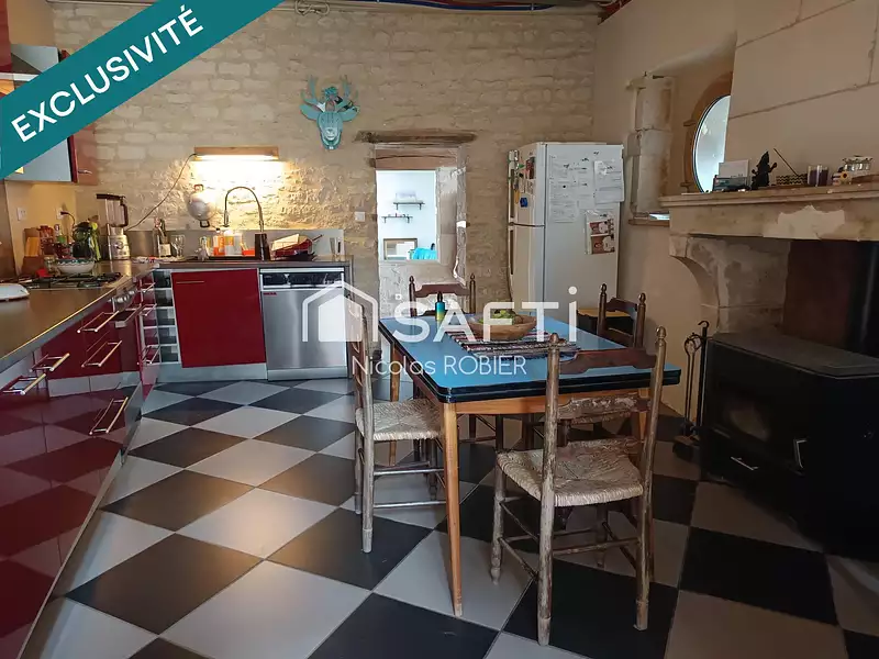 Maison, 220 m²