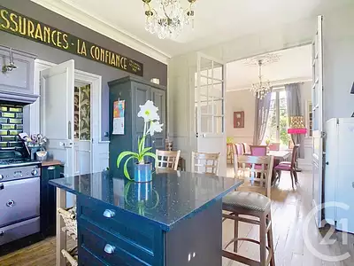 Maison, 246,8 m²