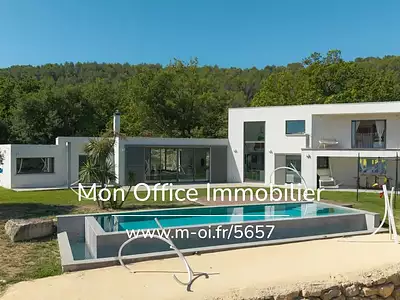 Maison, 272 m²