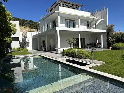 Maison, 250 m²