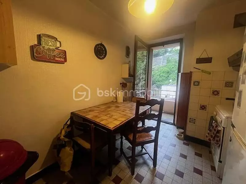 Immeuble, 309 m²
