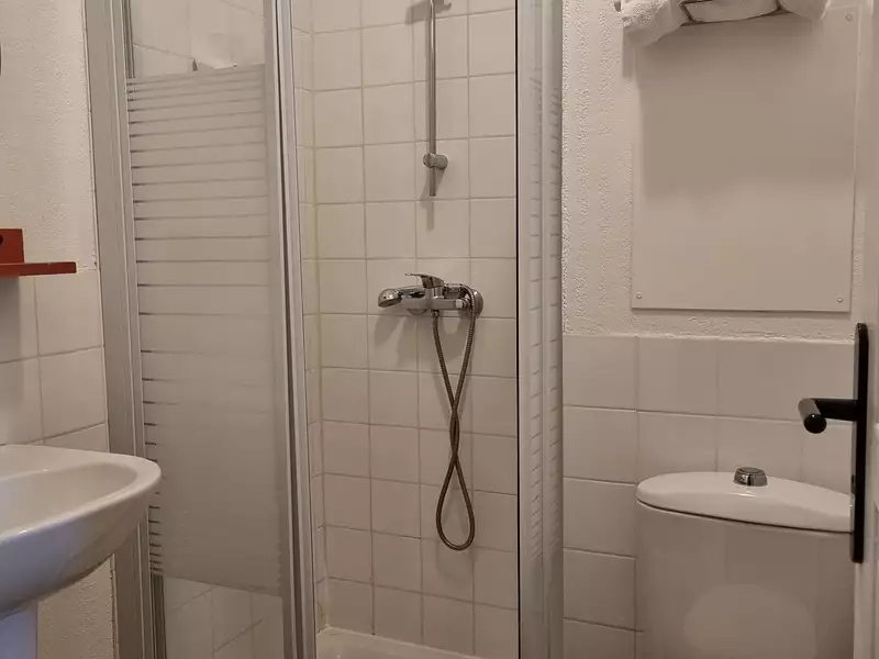 Divers, 683 m²