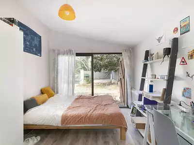Immeuble, 200 m²