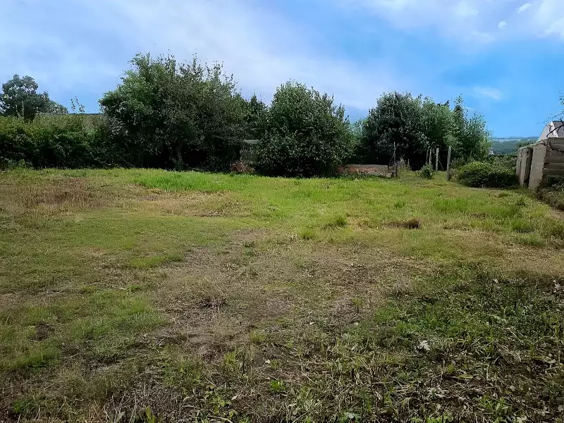 Terrain, 897 m²