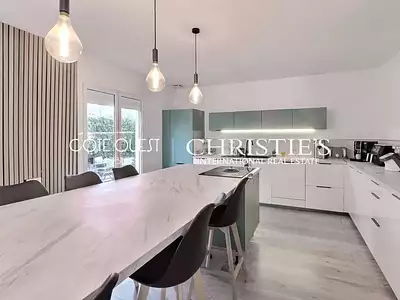 Maison, 202 m²
