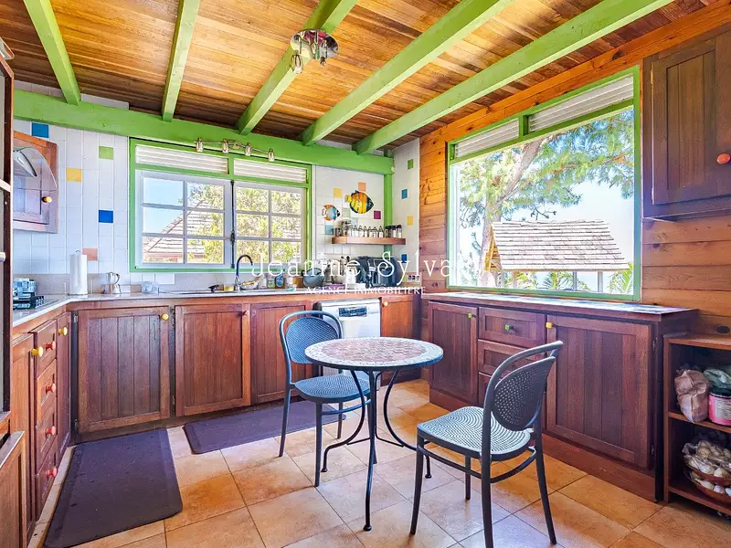 Maison, 250 m²