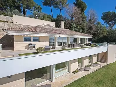 Maison, 330 m²