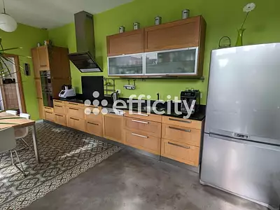 Maison, 242 m²