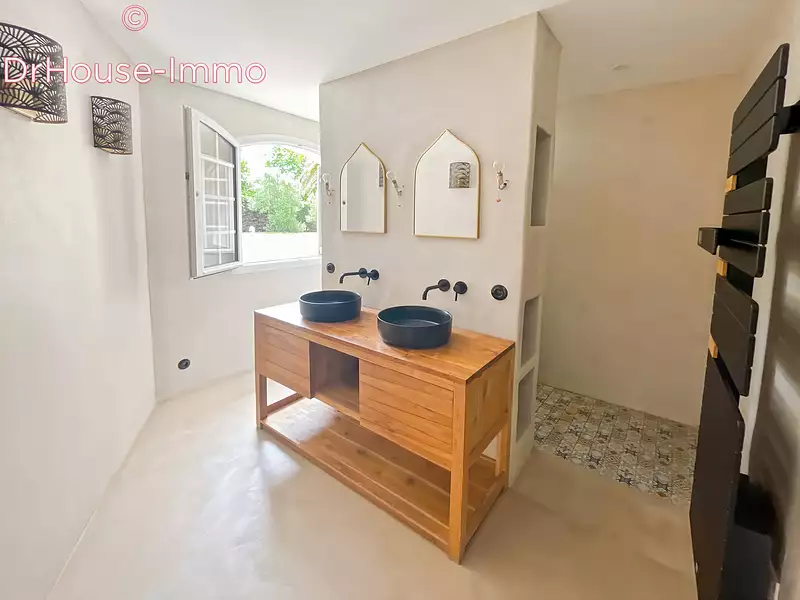 Maison, 180 m²