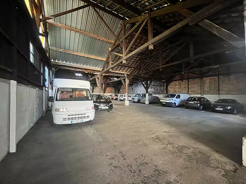 Divers, 700 m²