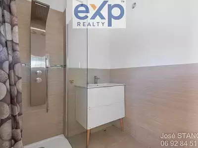 Maison, 210 m²