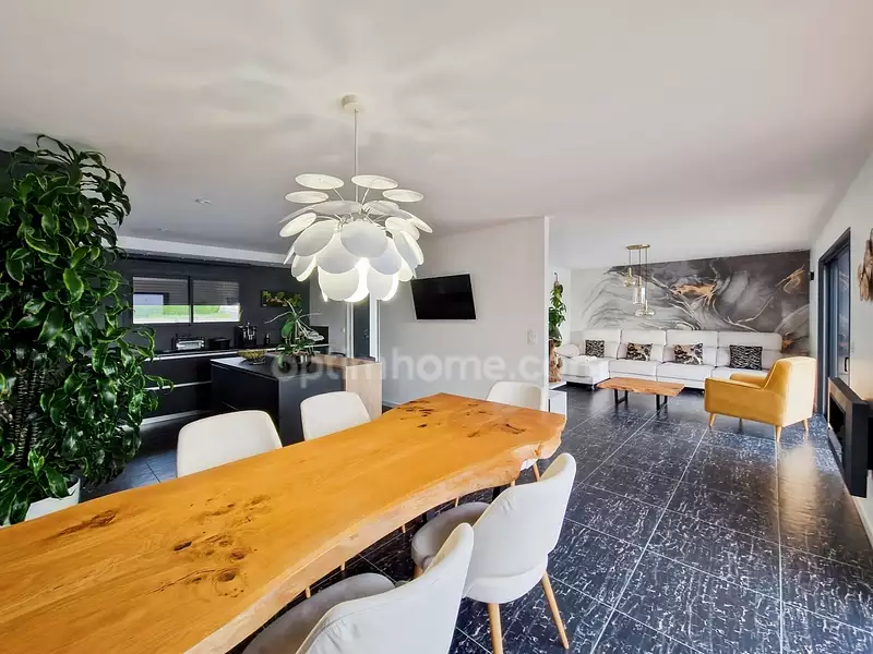 Maison, 180 m²