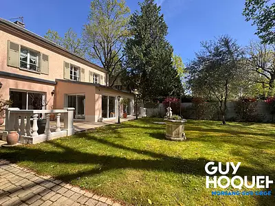 Maison, 250 m²