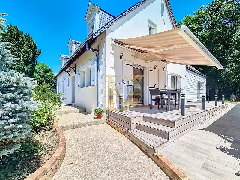 Maison, 227 m²