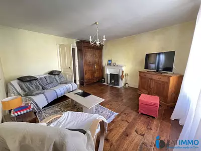 Immeuble, 242 m²
