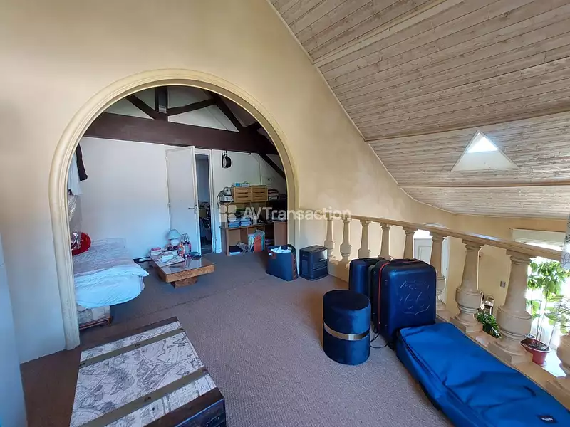 Maison, 219 m²