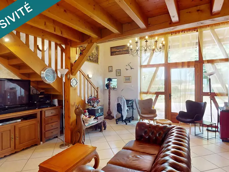 Maison, 163 m²